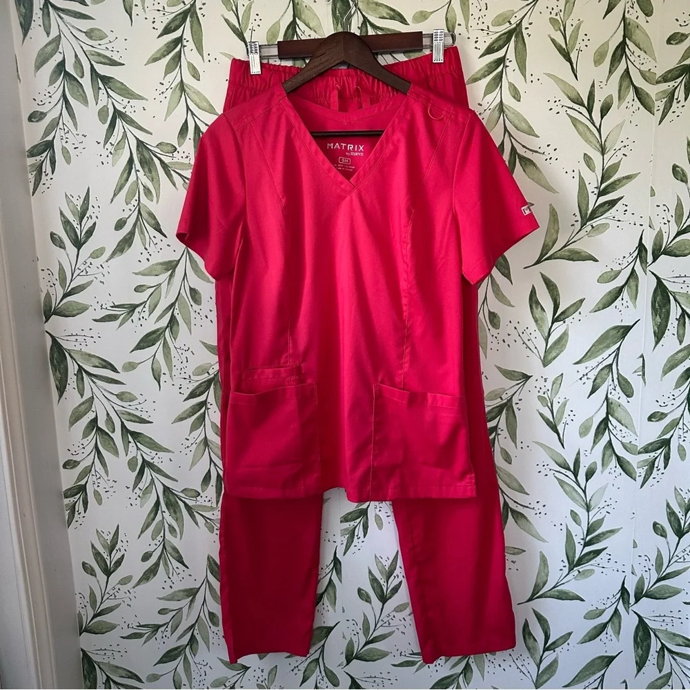 Maevn Matrix Women's Matching Scrub Set. Small. Watermelon.